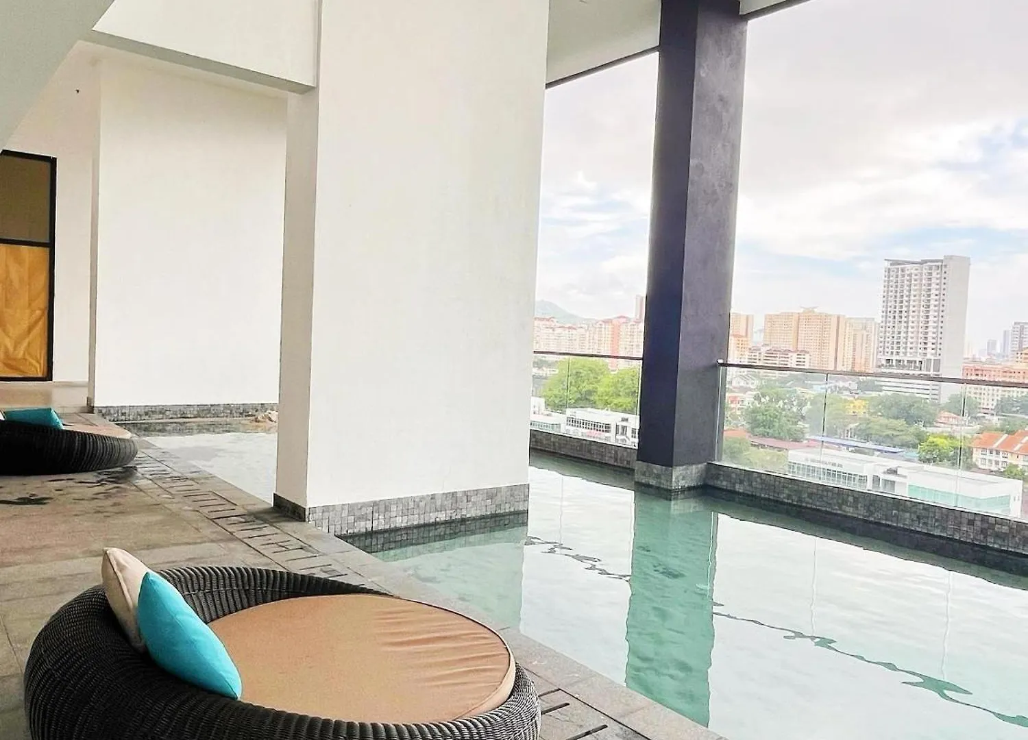 Georgetown Childroom Seaview & Cityview Infinity Pool With 2 Carpark Jelutong Апарт-отель