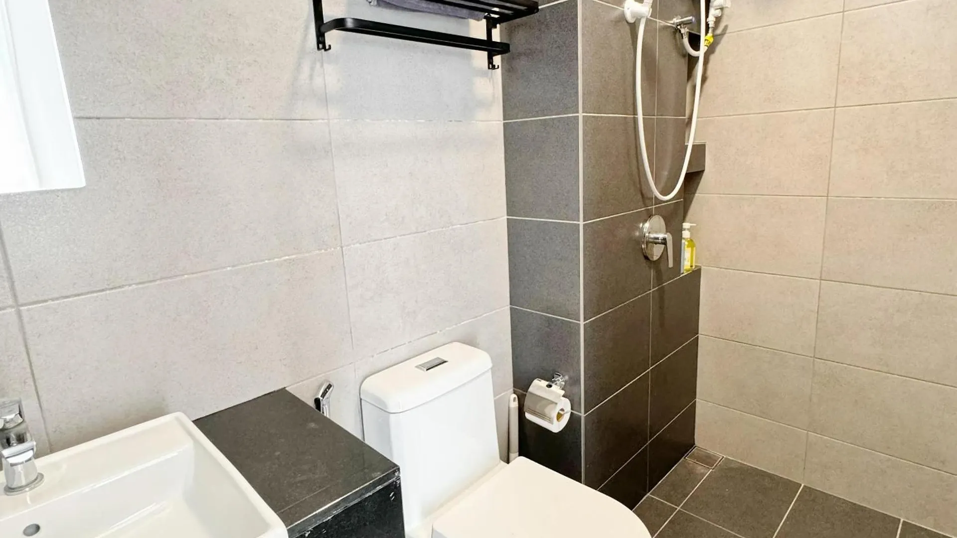 Апарт-отель Georgetown Childroom Seaview & Cityview Infinity Pool With 2 Carpark Jelutong
